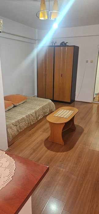 De vânzare garsoniera confort 1