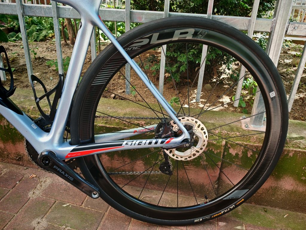 Bicicleta cursiera carbon Giant TCR ADVANCED Disc Ultegra 11sp M/54!!