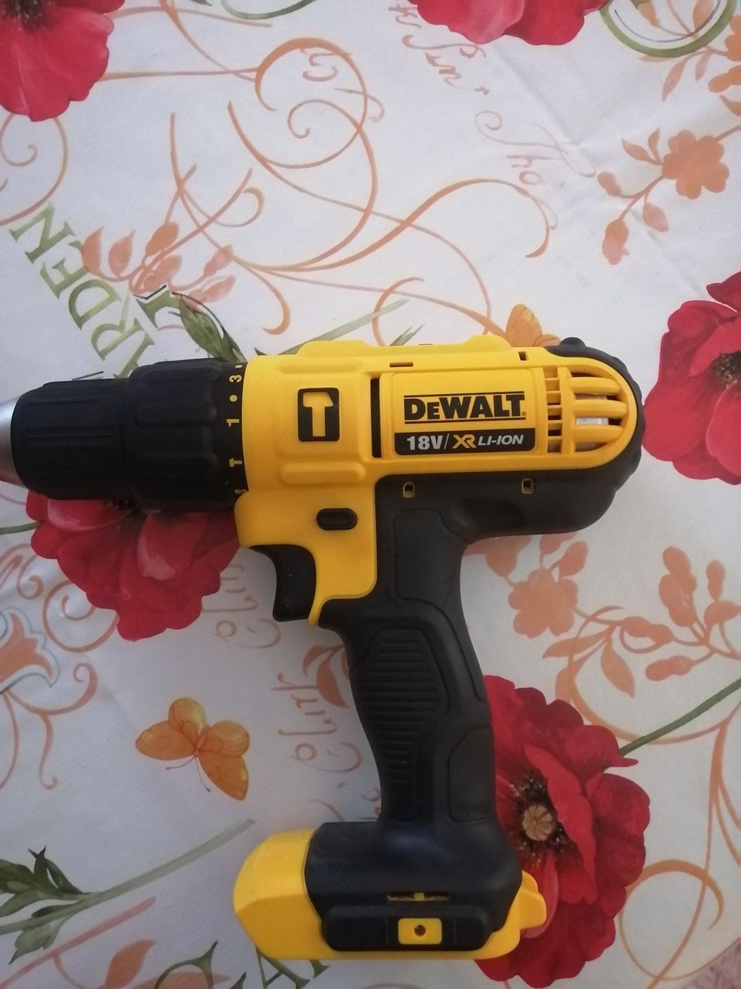 Filetanta dewalt noua