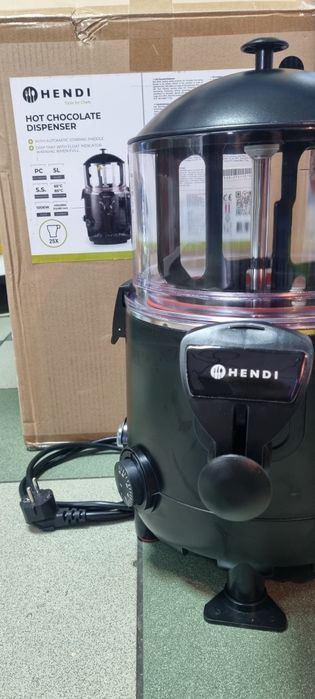 Aparat de făcut pop corn și dispenser ciocolată caldă