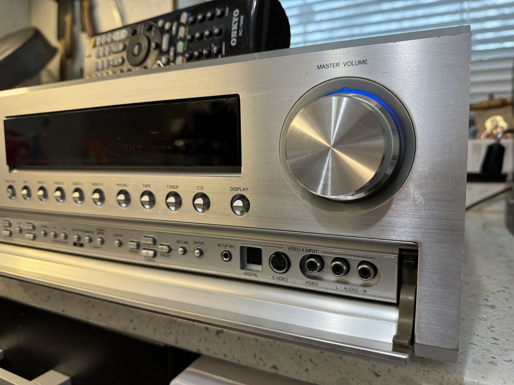 Onkyo TX-SR703 resiver