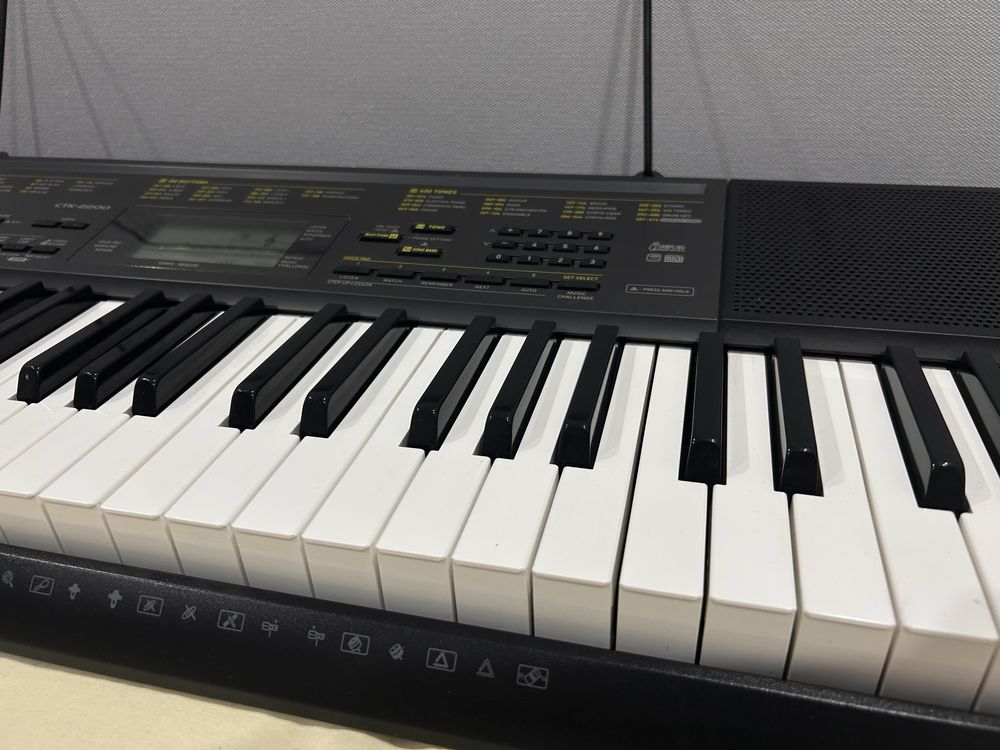 Синтезатор Casio