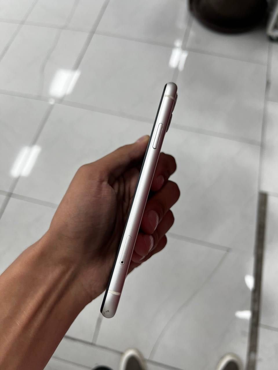 IPhone 11 64gb идеал состояние емкость 74% родной