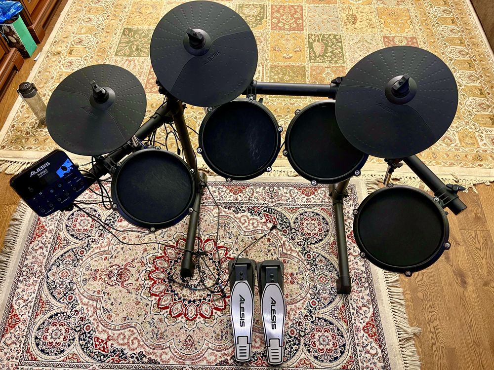 Ударная установка Alesis Turbo
