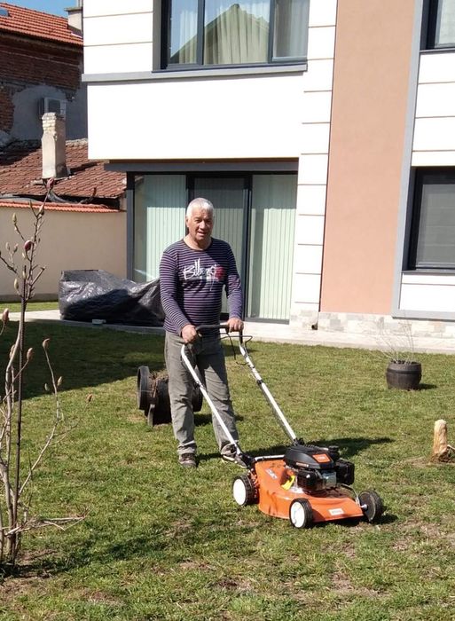 Почистване  и поддръжка на дворове!!!