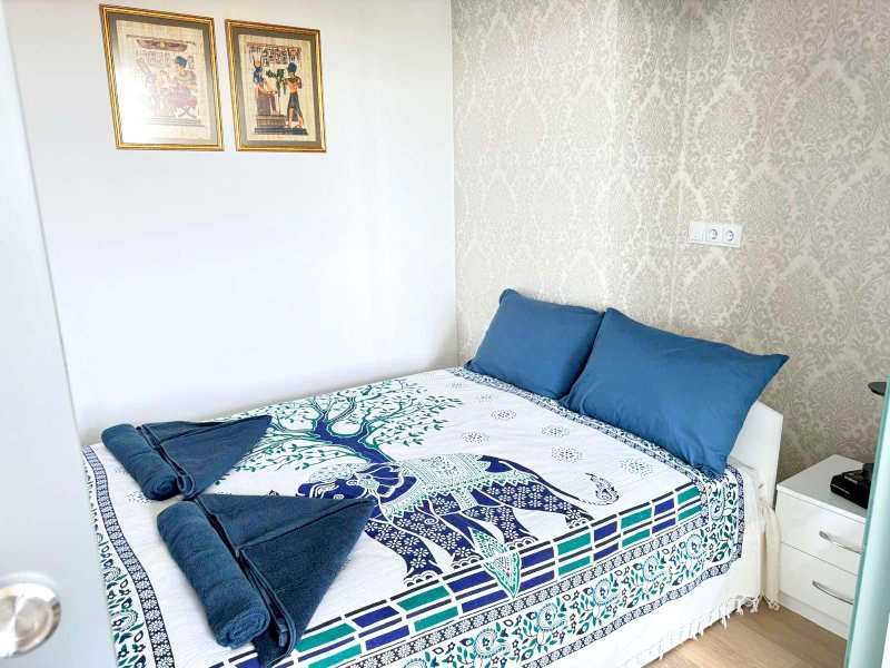 Дава се под наем Едностаен апартамент в Бургас, Център - 49 кв.м за 430 € - Снимка #4