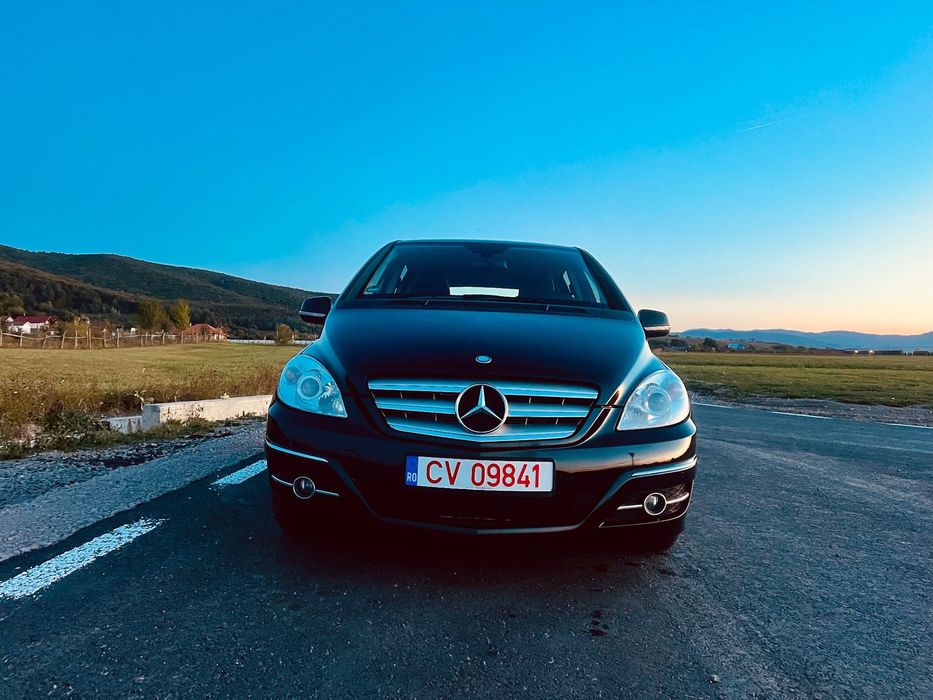 Mercedes-Benz B