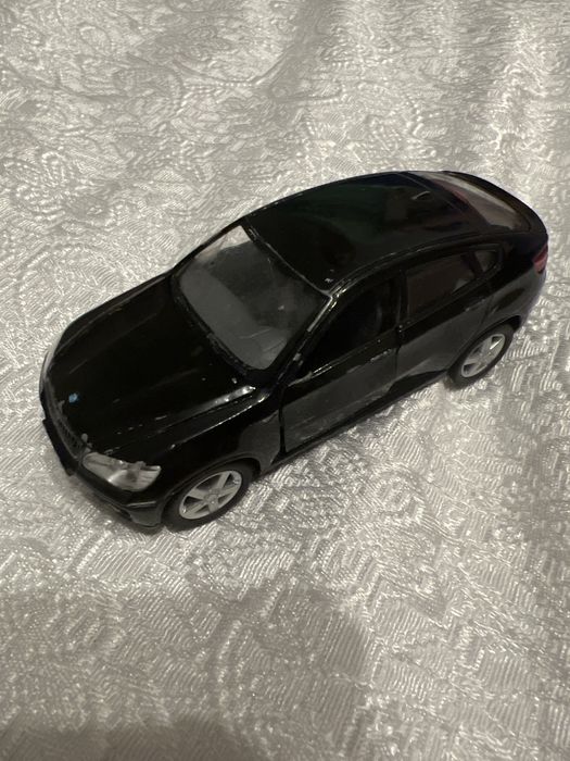 Игрушочные машинки