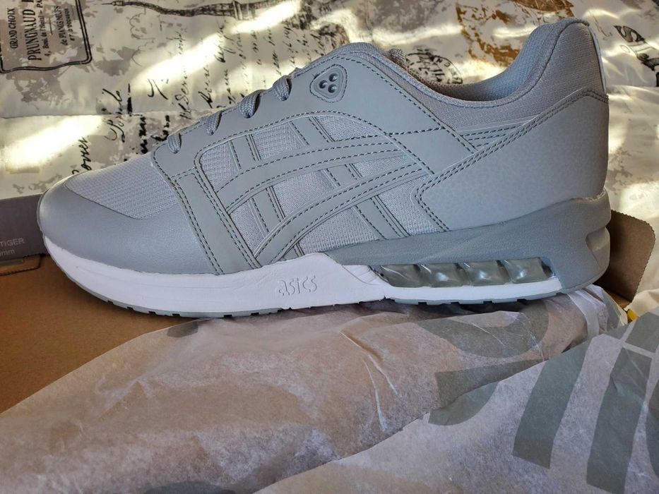 ASIcs Tiger и Reebok чисто нови