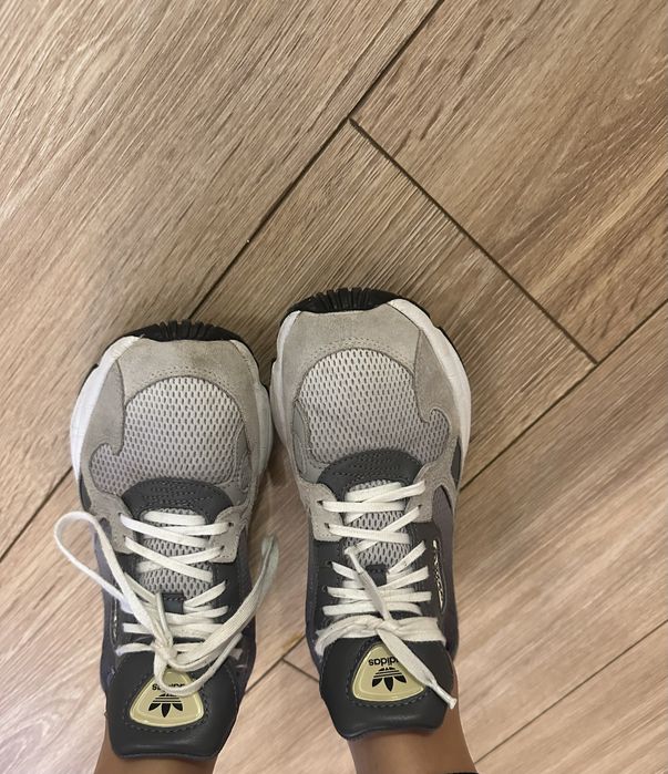 Дамски маратонки Pepe Jeans / Adidas