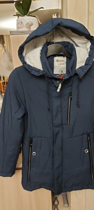 Продам куртку осень-весна  на мальчика    на мальчика