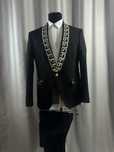 Costum Versace.