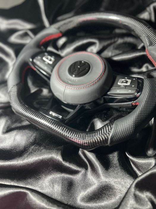 Volan Volkswagen Carbon Golf/Passat/Jetta/Tiguan/Touareg/Scirocco ETC