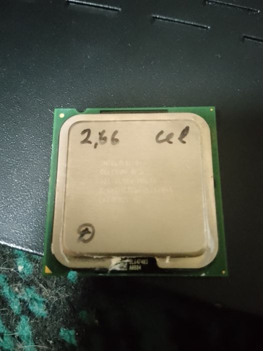 Продаю материнскую плату с процессором селерон