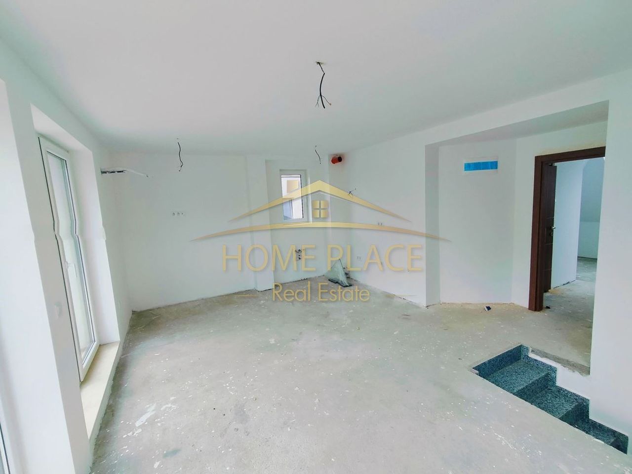Продава се Мезонет в Варна, Левски - 117 кв.м за 1872 €/кв.м - Снимка #2