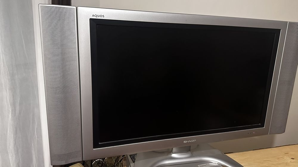 Телевизор SHARP с AVC система
