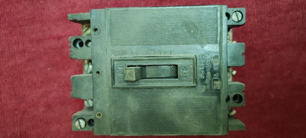 Выключатель А3163