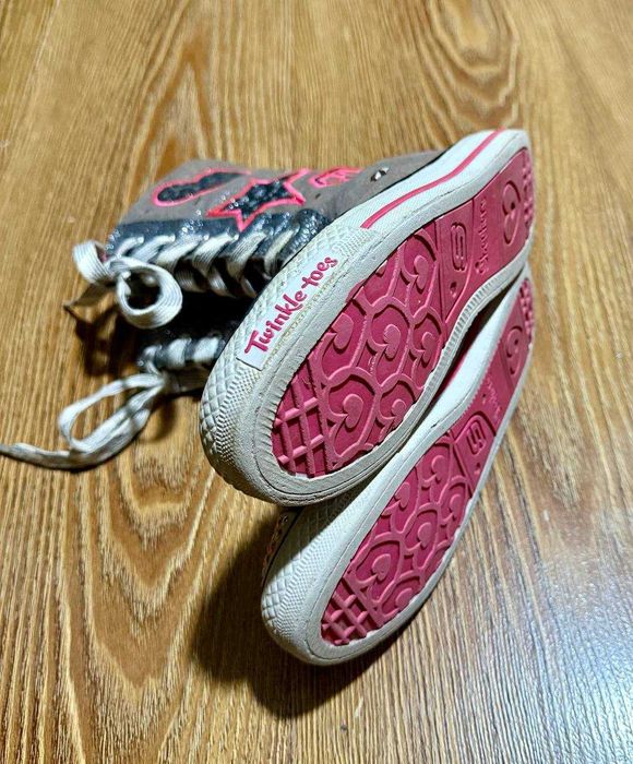 Кроссовки Skechers с подсветкой (США)