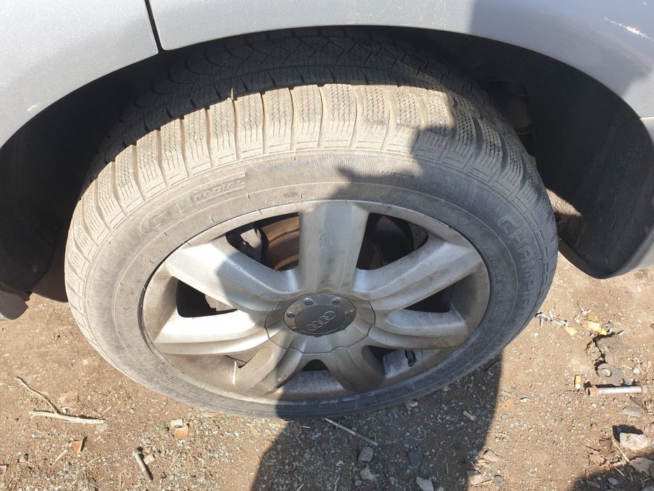 Продавам на части Ауди Q7 3.0tdi 233кс 2006год