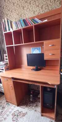 Письменный стол , компьютерный стол