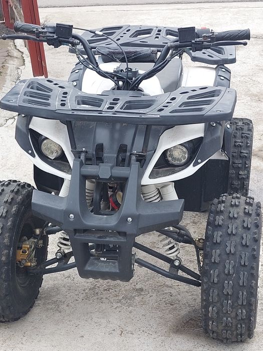 Vând atv an fabricație 2021