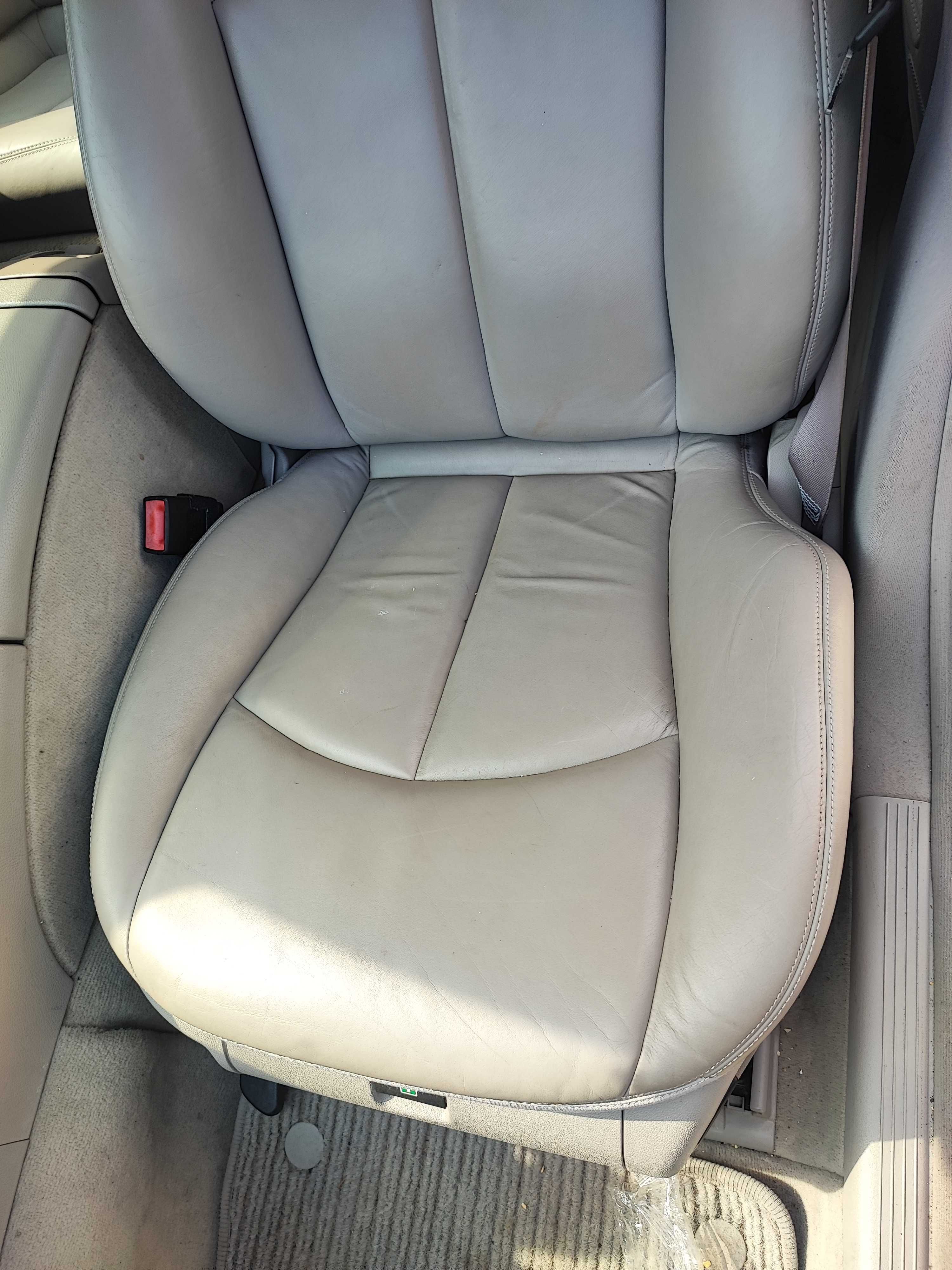 Салон от Мерцедес Е класа W211 седан
