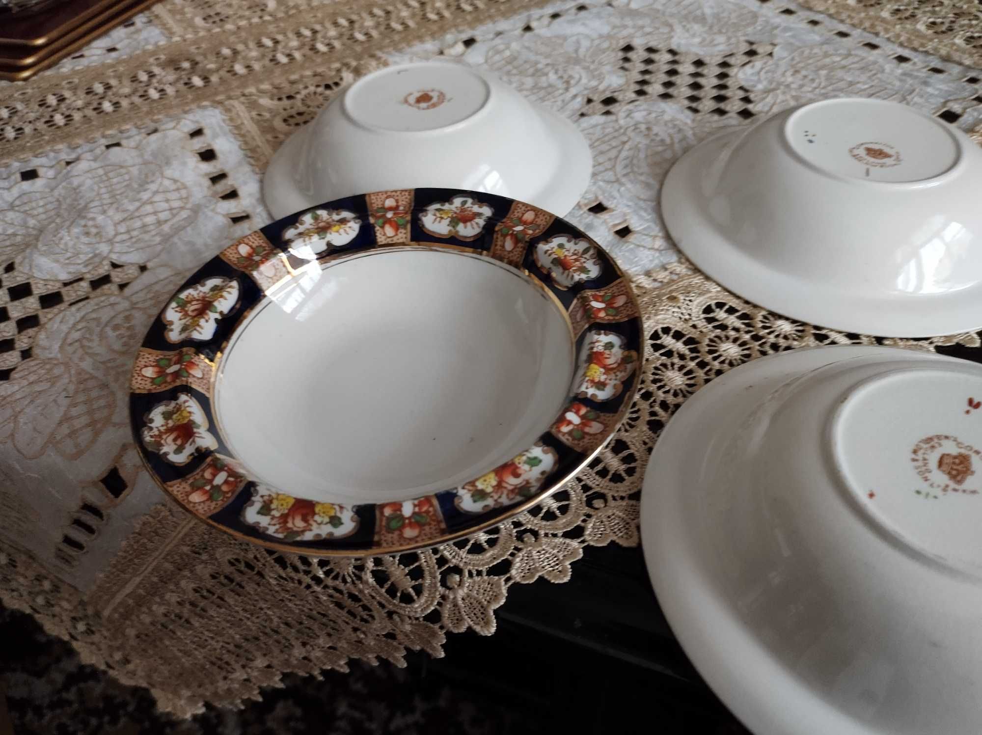 Античен английски комплект -4бр- F.W.BARROW&SON CORONATION WARE