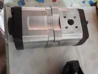 PIESE UTILAJE POMPE Hidraulice duble