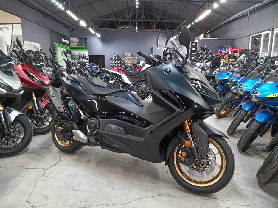 Yamaha T-Max Tech Max 2025 nou - stoc Yamaha Constanta