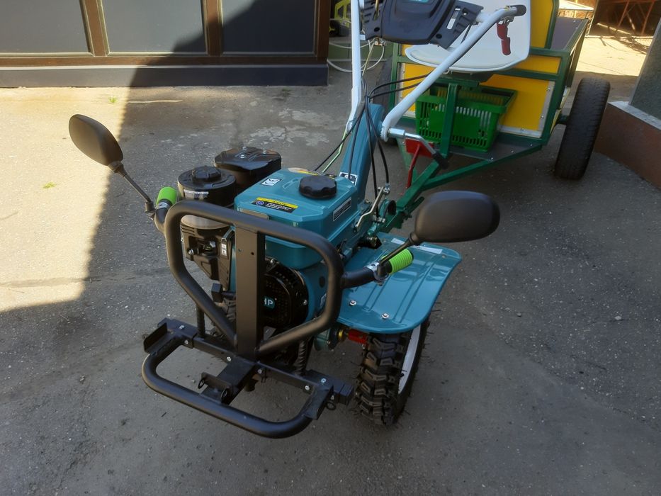 Vând motocultor dkd 7cp cu remorca și volan