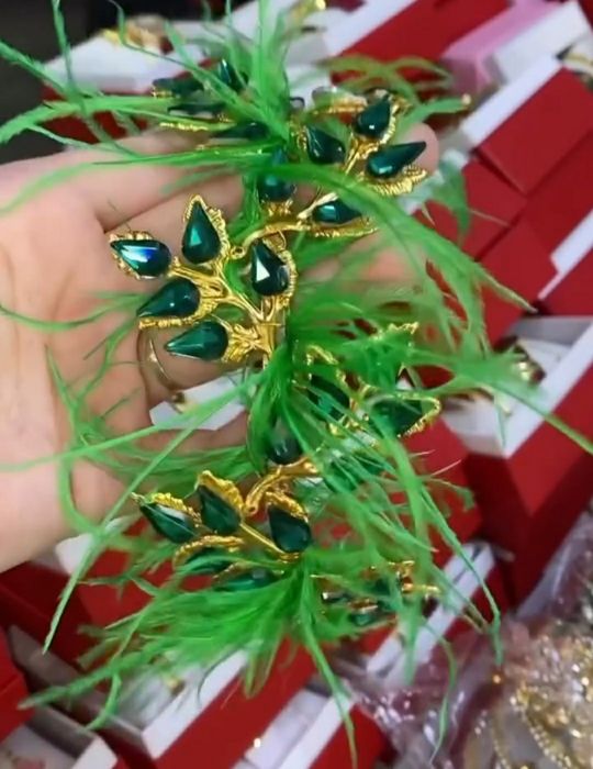 Диадема безаклари