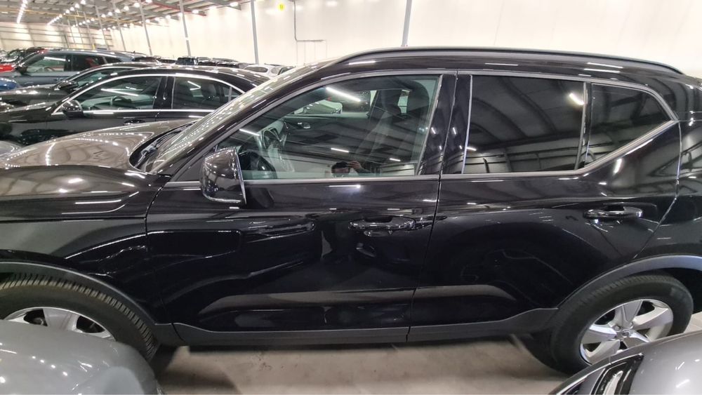 Volvo xc40 momentum diesel recent adus