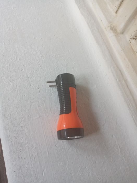 Продам фанарик  карманный на запчасти