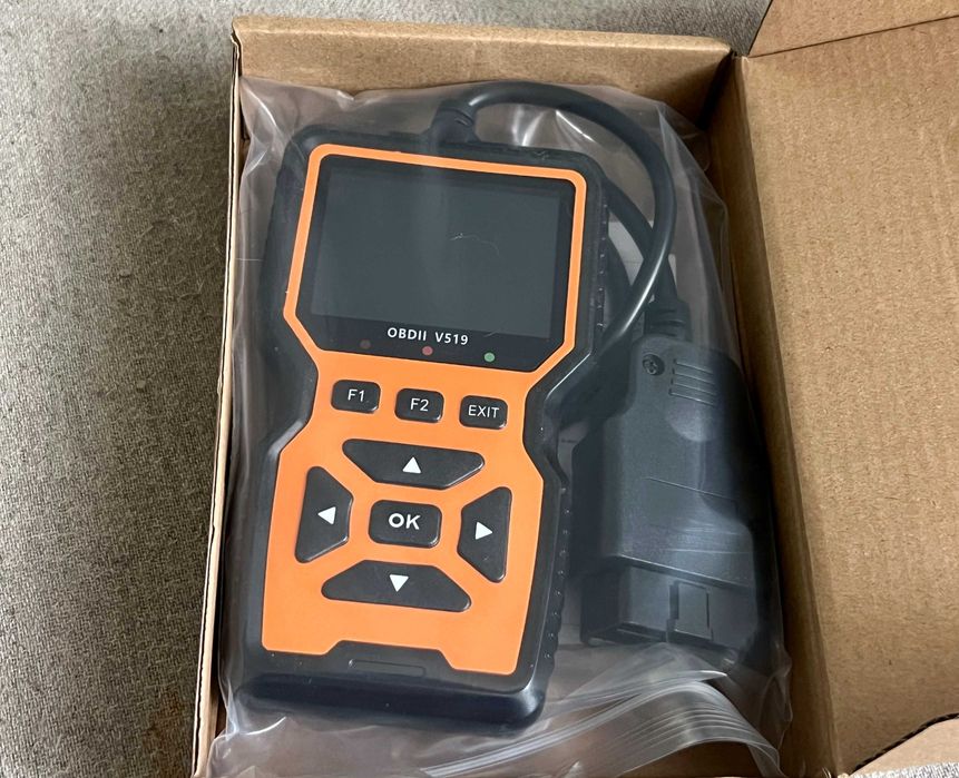 Tester auto diagnoza OBD2 V519 nou suport 9 protocoale si Live Data