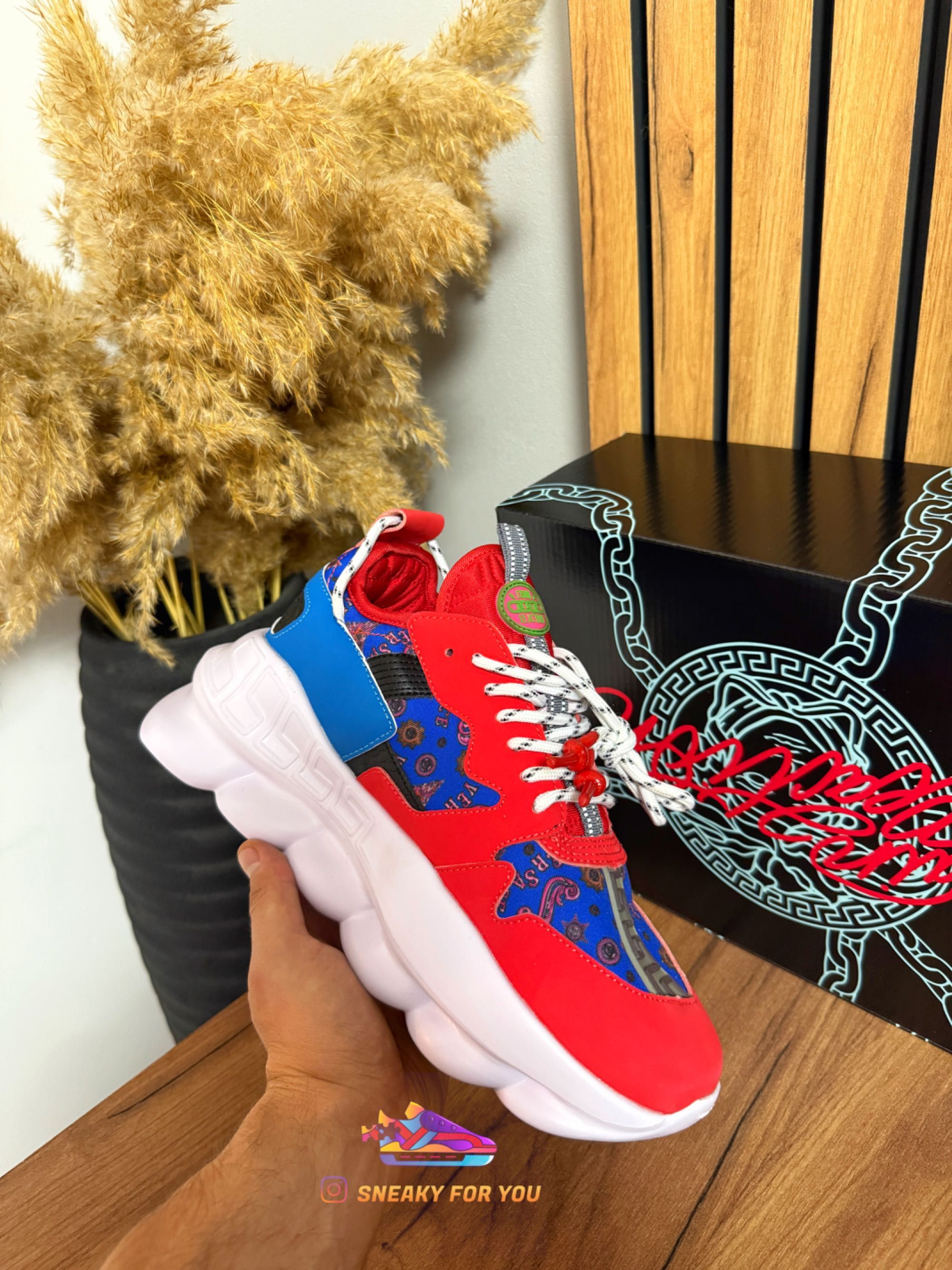 39-44 Versace Chain Reaction Red Blue