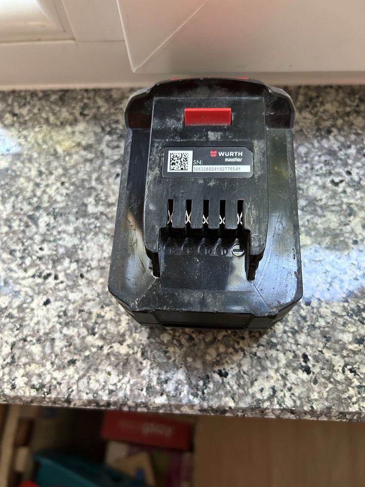 Батерия Wurth 5ah 18v