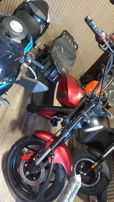Scuter electric choper