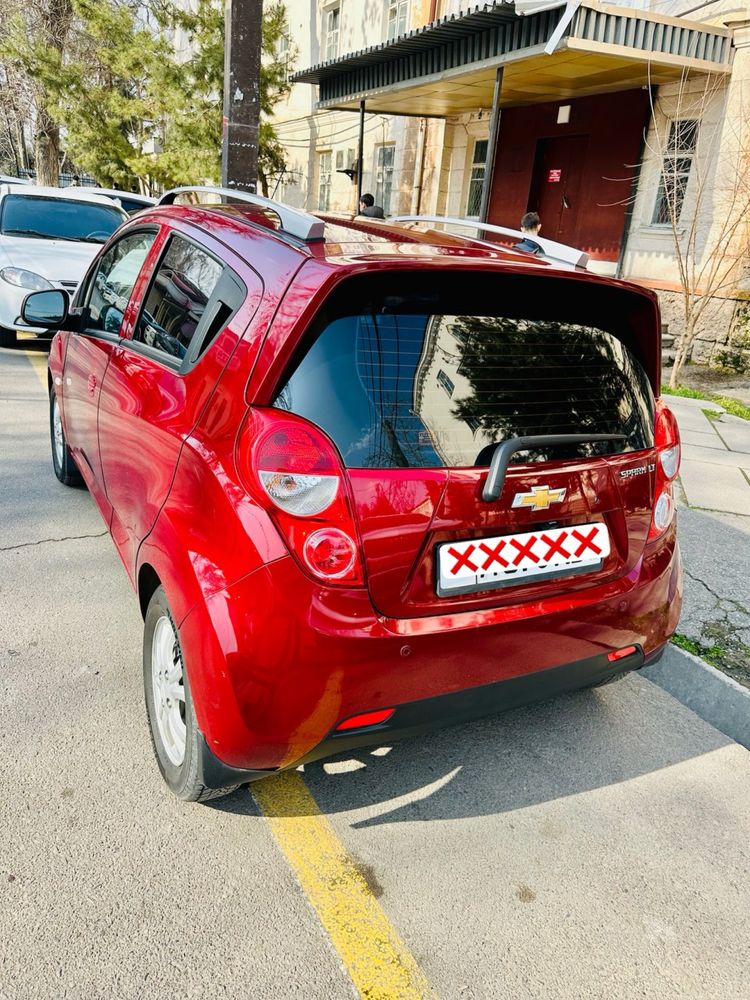Spark 21-22yil avtomat 4 pozitsiya full 45 min km yurgan