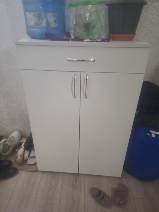 Шкафчик для прихожей