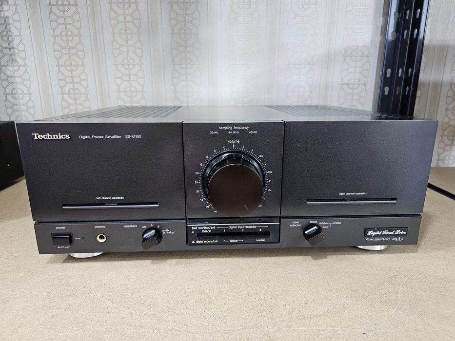 Vând Technics digital amplifier SE-M100