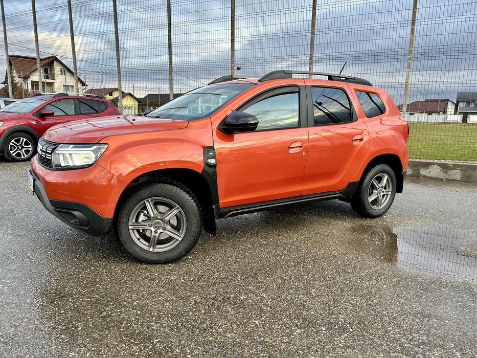 Vând DACIA DUSTER Journey Eco-g 24000km