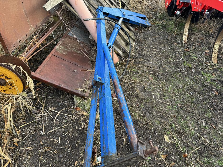 Instalație de erbicidat românească 2500litri și Macara/Girafă agricolă