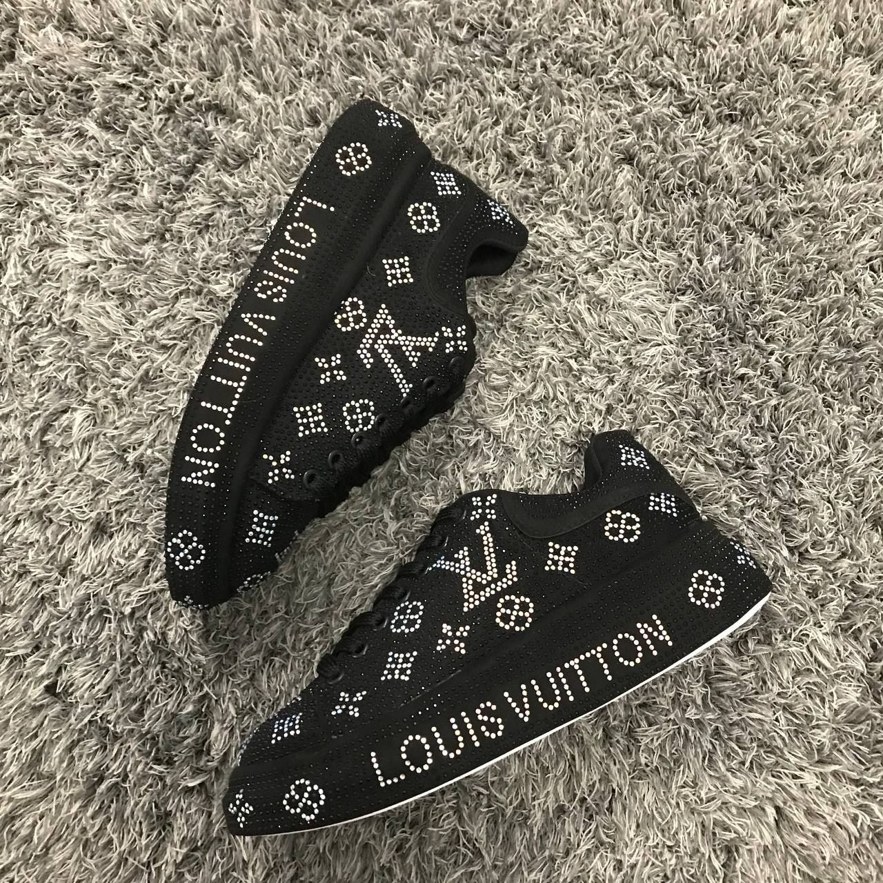 Louis Vuitton pietricele