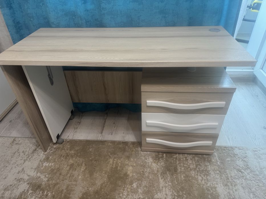 Стол для школьников