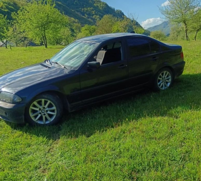 Vând două BMW-uri
(Manual 170 CP st