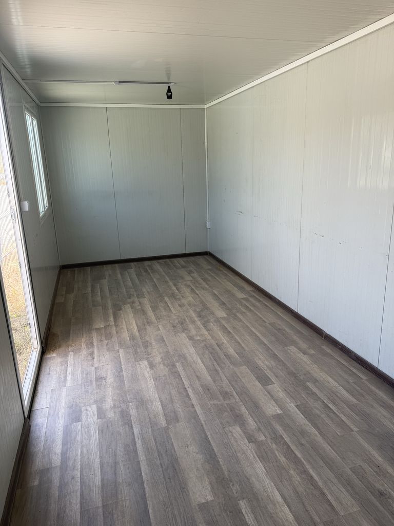 Дава се под наем Офис в Варна, Летище - 15 кв.м за 102 € - Снимка #2