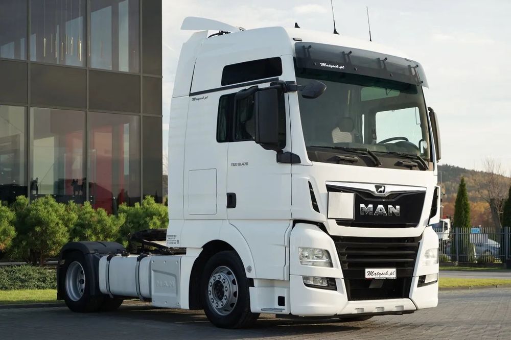 MAN TGX 18.470 / PLATĂ JOSĂ / MEGA / LOC AL CINCILEA REGLABIL / 2020 / NAVI