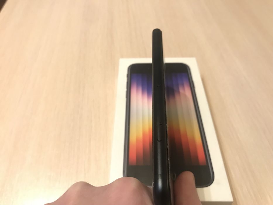 Iphone SE 3 (2022) A15 Bionic АКБ:87 % [реальный торг]