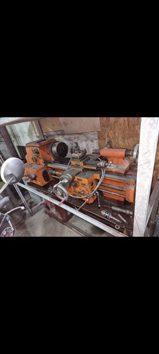 Токарный станок.  В хорошем состоянии