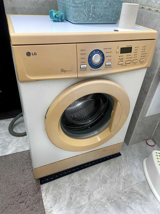 Продам стиральную машину LG